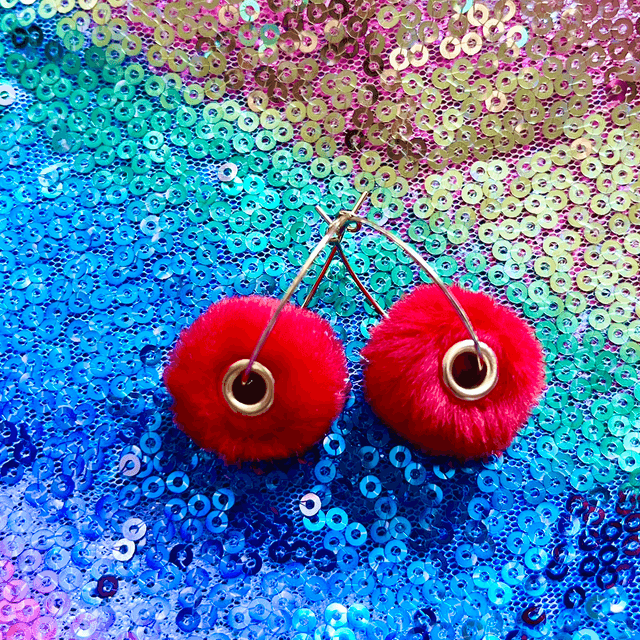 Pom Pom earrings